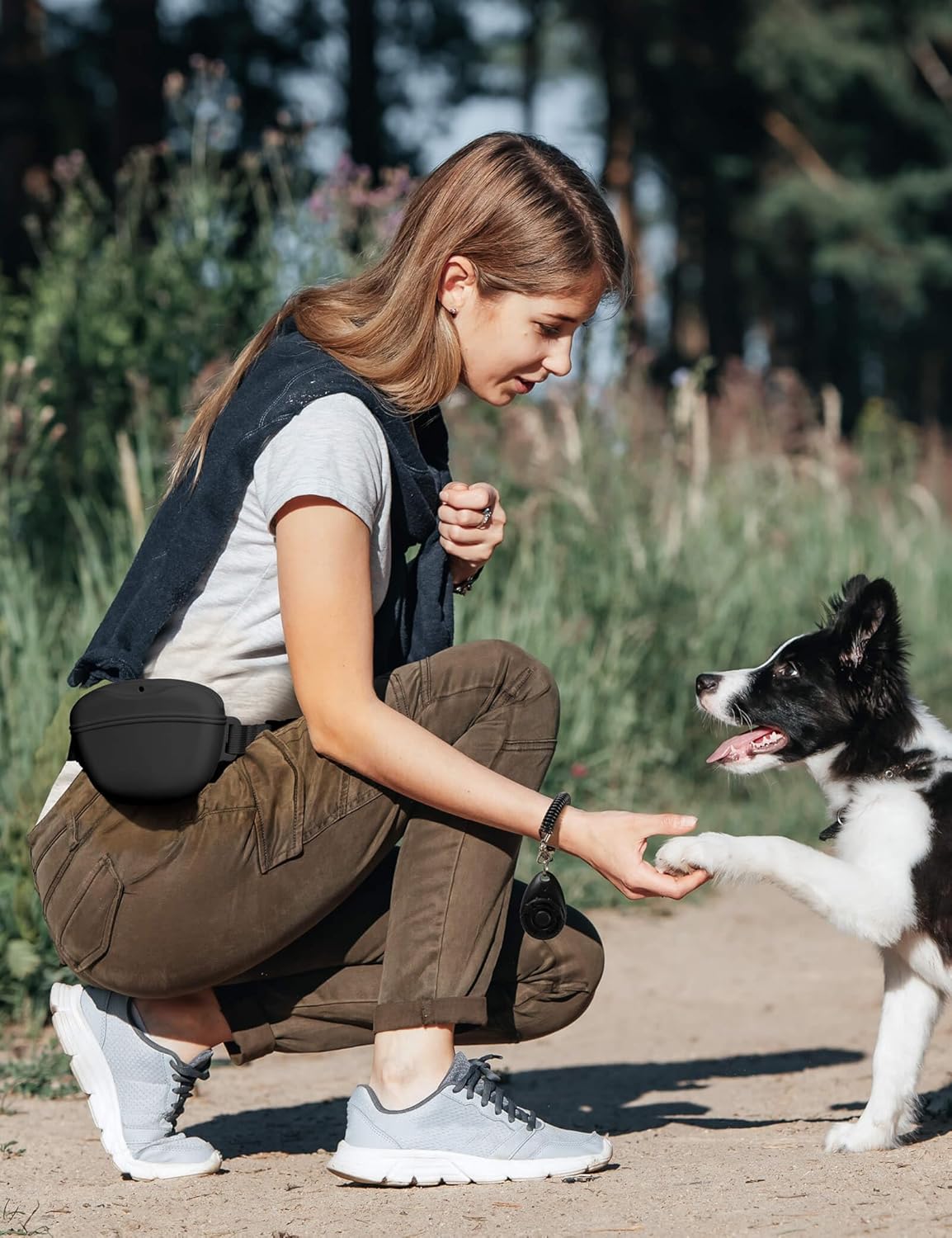 heouvo 1.67 Cup Magnetic Dog Treat Pouch with Training Clicker (Black) | Magnetic Closure, Silicone Bag with Waist Belt for Pet Training & Walking, Easy One-hand Treat Access - Image 2
